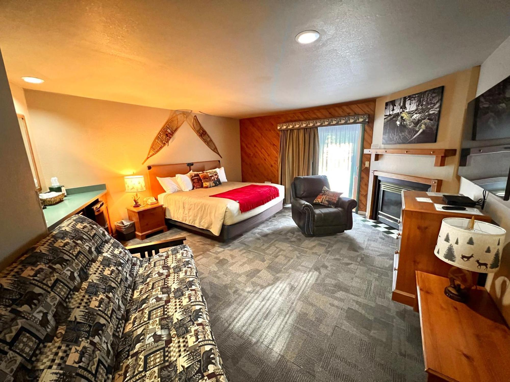 Whitetail Lodge Saint Germain Exteriér fotografie
