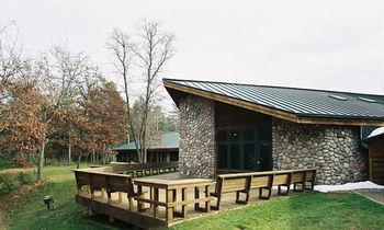 Whitetail Lodge Saint Germain Exteriér fotografie