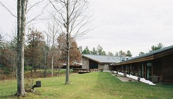 Whitetail Lodge Saint Germain Exteriér fotografie